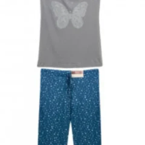 Short Sleeves / Capris